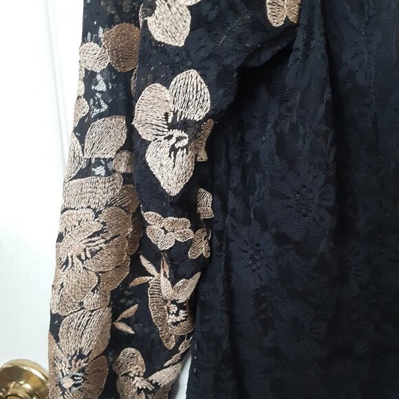 Midnight Velvet Black Dress  w/Gold Lace sleeves & bottom Size 12 - Picture 5 of 5